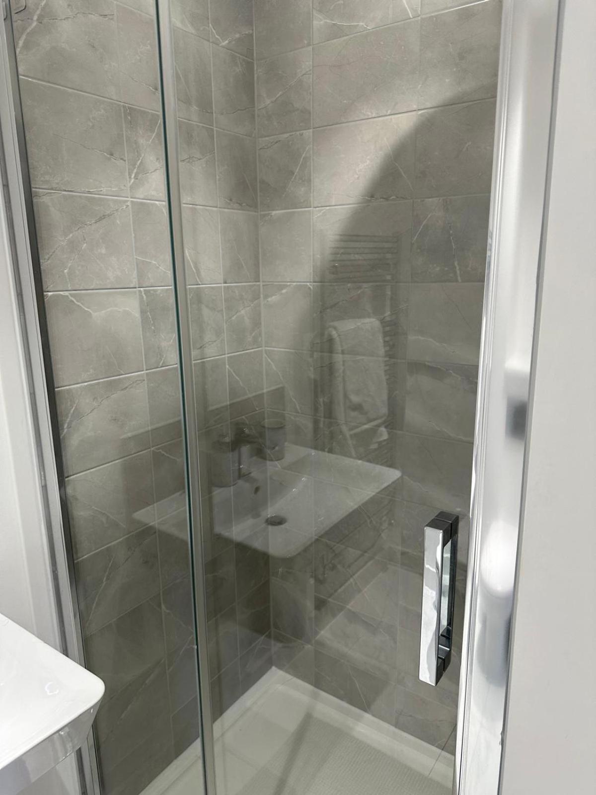 Lush King Ensuite In A Shared Home Manchester Dış mekan fotoğraf