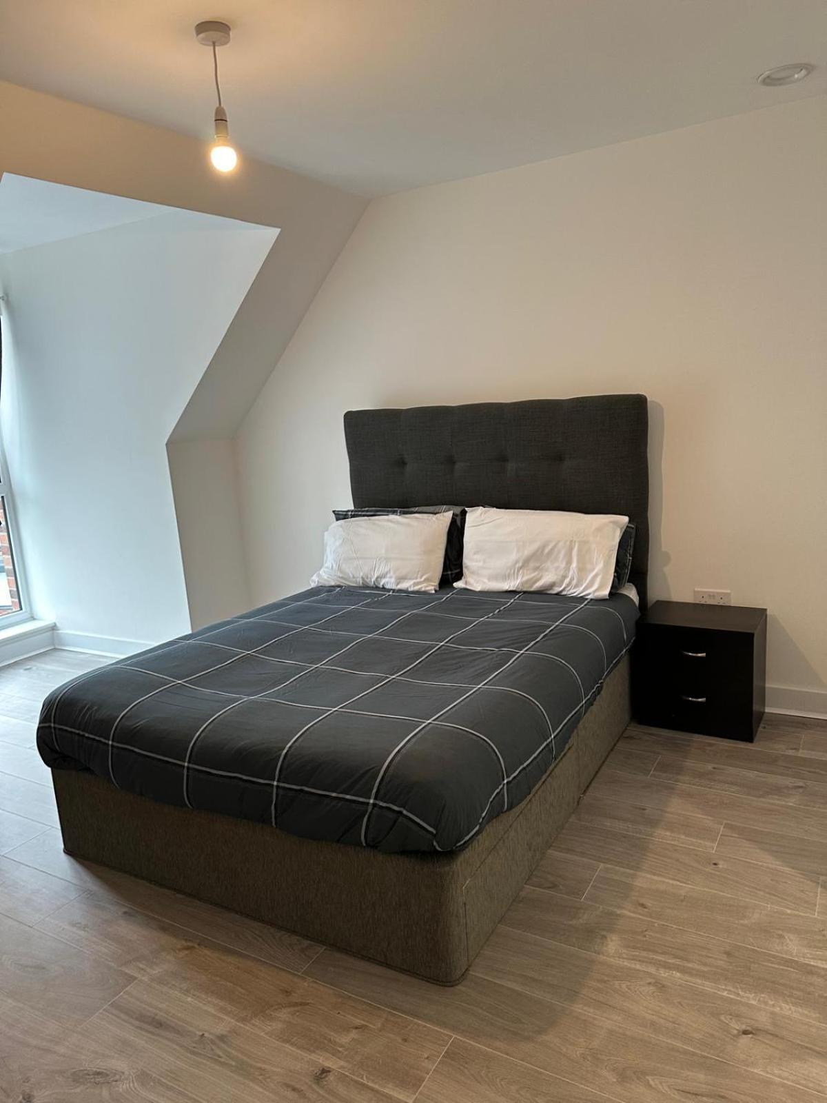 Lush King Ensuite In A Shared Home Manchester Dış mekan fotoğraf